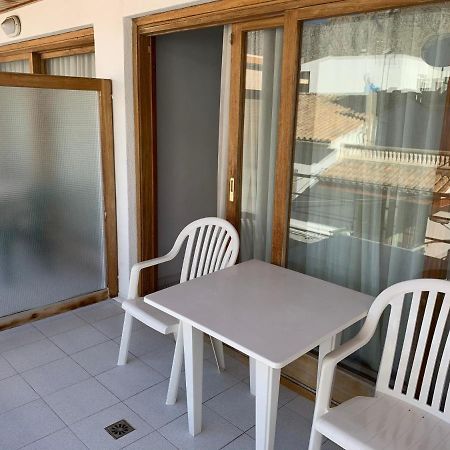 Apartamentos Marina Port de Pollenca Exterior photo